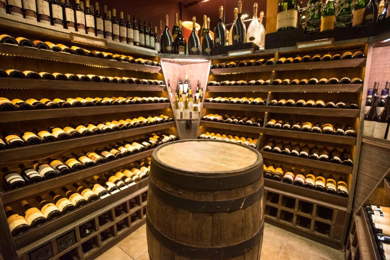 Royal Boutique Savassi Hotel Belo Horizonte Eksteriør billede Wine cellar