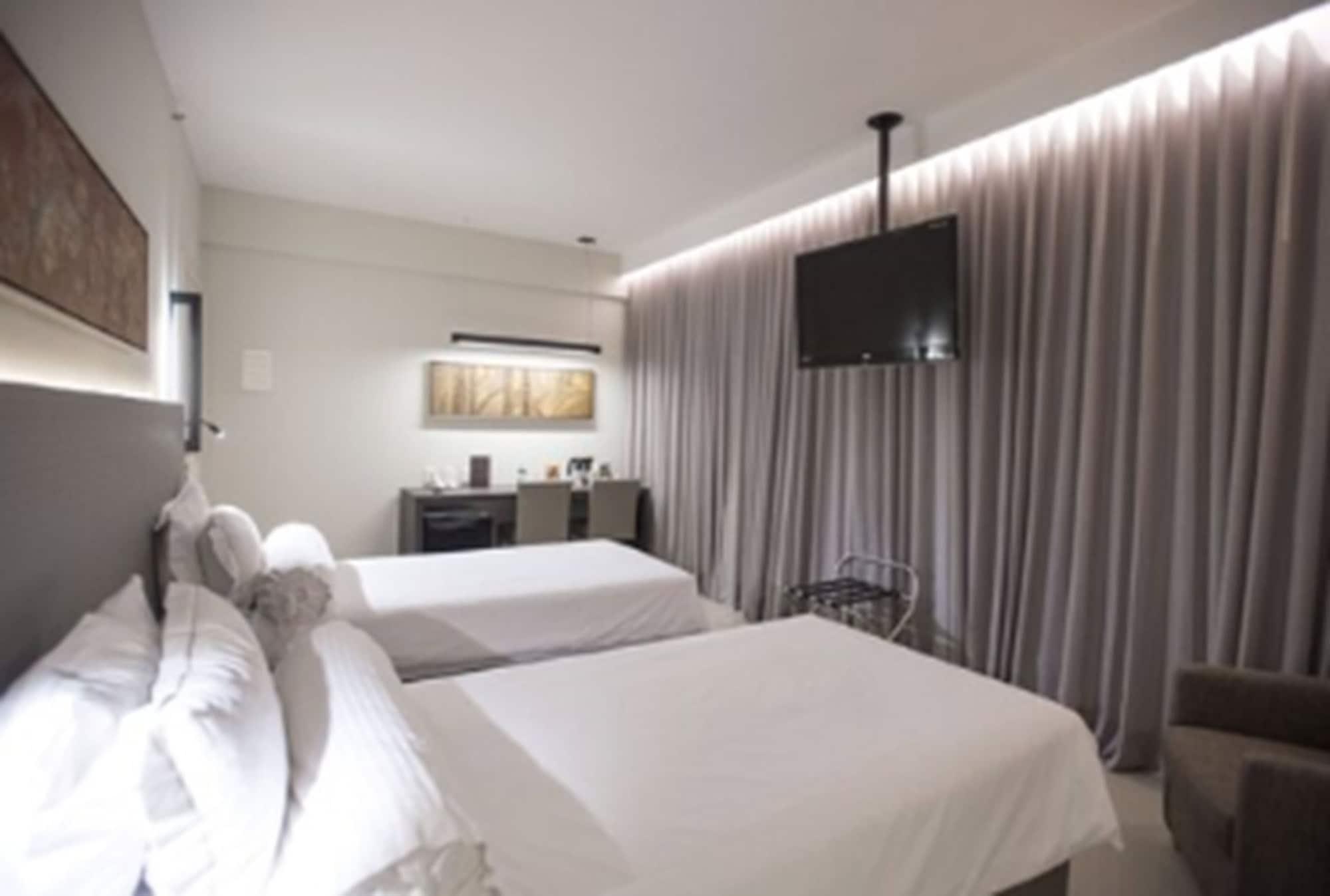 Royal Boutique Savassi Hotel Belo Horizonte Eksteriør billede A room at the hotel