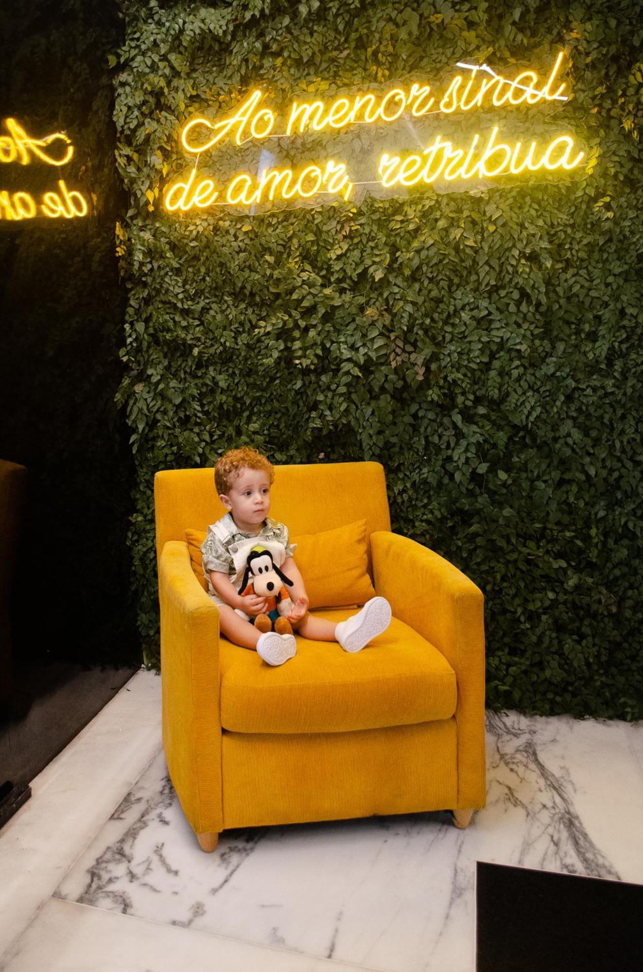Royal Boutique Savassi Hotel Belo Horizonte Eksteriør billede A child with a Goofy plush