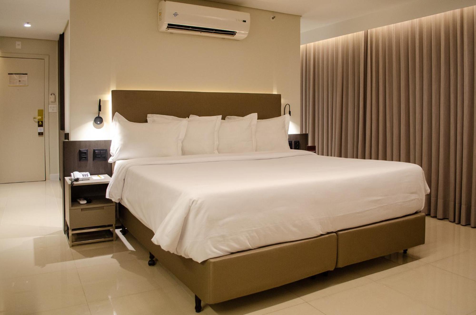 Royal Boutique Savassi Hotel Belo Horizonte Eksteriør billede A bedroom at the hotel